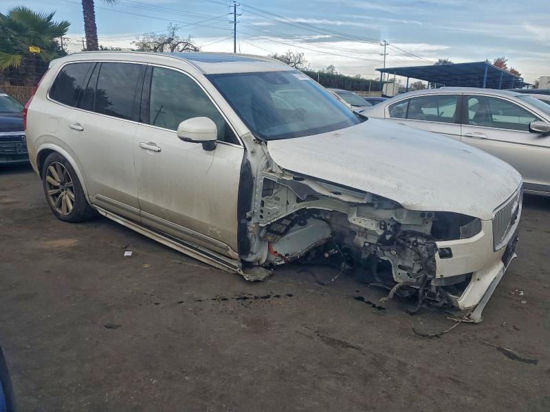 Photo 4 from auction – 2017 VOLVO XC90 T8 with VIN YV4BC0PL4H1109242