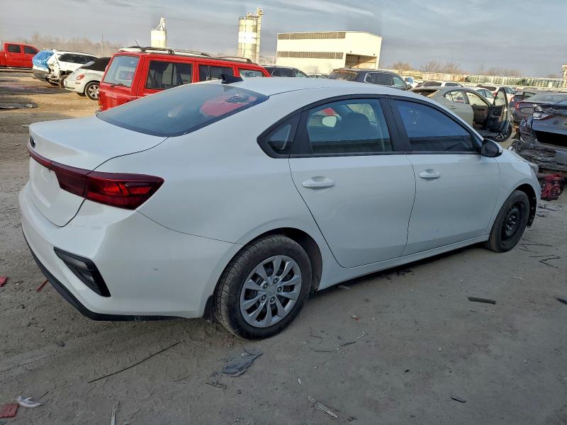 Photo 3 from auction – 2021 KIA FORTE FE with VIN 3KPF24AD6ME345656