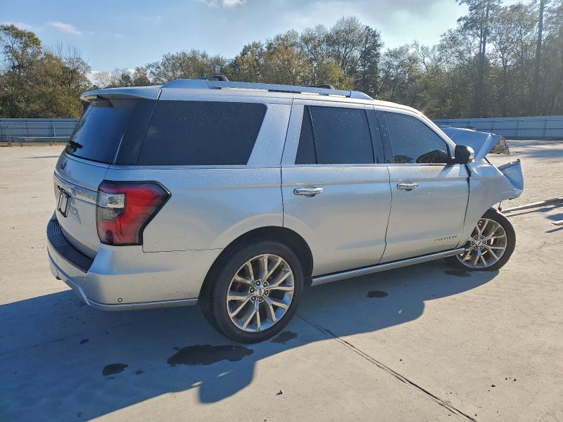 Photo 3 from auction – 2019 FORD EXPEDITION with VIN 1FMJU1MTXKEA47704