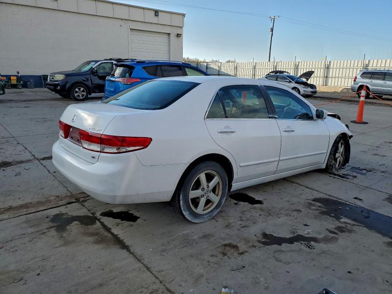 Photo 3 from auction – 2003 HONDA ACCORD with VIN JHMCM56613C051096