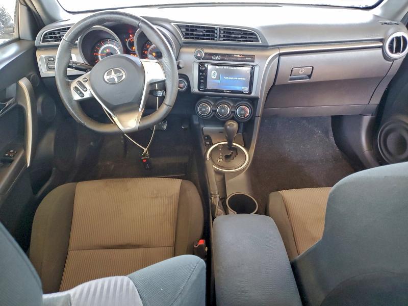 Photo 8 from auction – 2016 TOYOTA SCION TC with VIN JTKJF5C76GJ018508