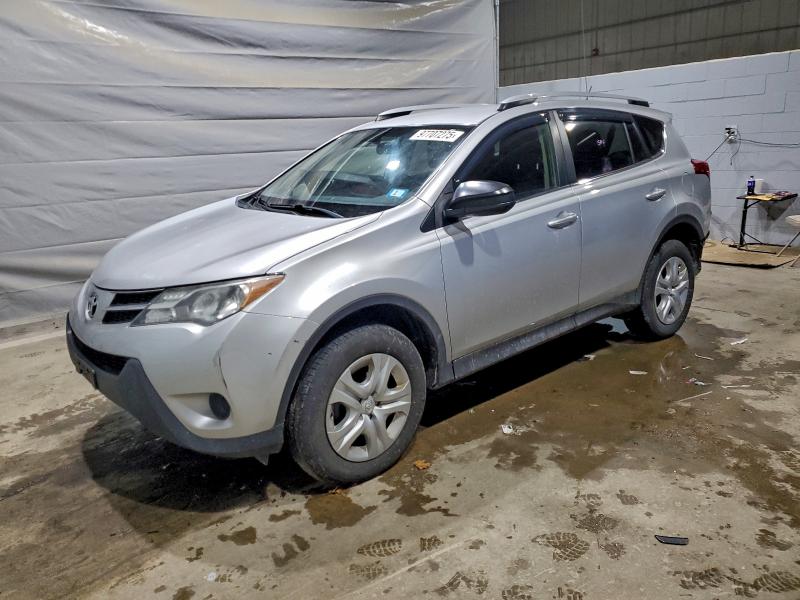 TOYOTA RAV4 LE 2015 with VIN JTMBFREV8FJ031189 - Photo from auction