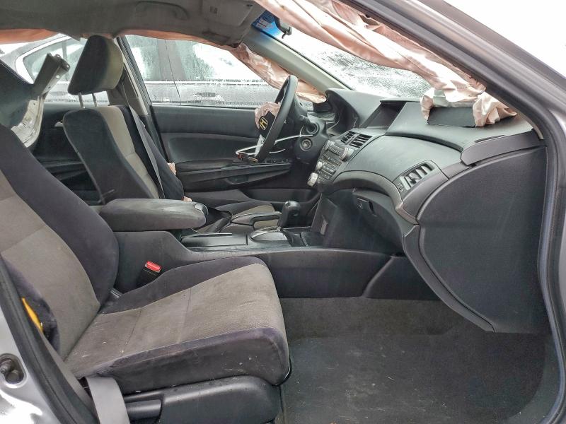 Photo 7 from auction – 2008 HONDA UK with VIN 1HGCP26398A116679