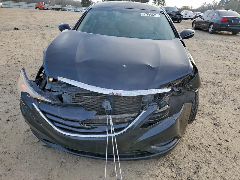 Photo 5 from auction – 2012 HYUNDAI SONATA with VIN 5NPEB4AC2CH448019