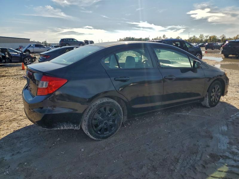 Photo 3 from auction – 2012 HONDA CIVIC LX with VIN 19XFB2F52CE391456