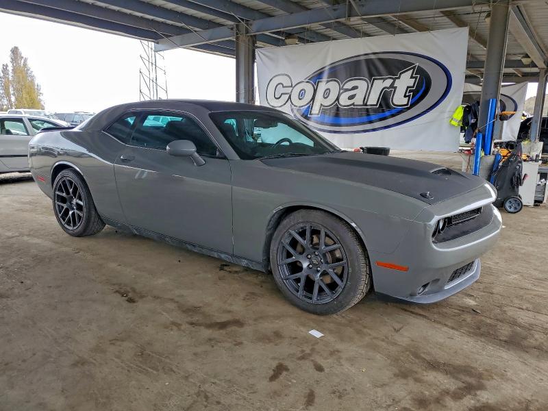 Photo 4 from auction – 2017 DODGE CHALLENGER with VIN 2C3CDZBT2HH573135