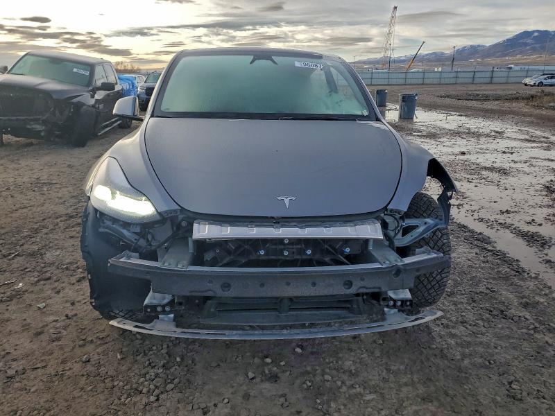 Foto 5 de la subasta – 2025 TESLA MODEL Y con VIN 7SAYGDED2SF246430