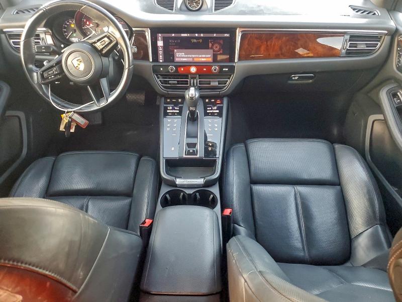 Photo 8 from auction – 2022 PORSCHE MACAN with VIN WP1AA2A50NLB07433