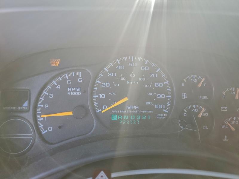 Photo 9 from auction – 2000 CHEVROLET SILVERADO with VIN 2GCEK19T5Y1105328