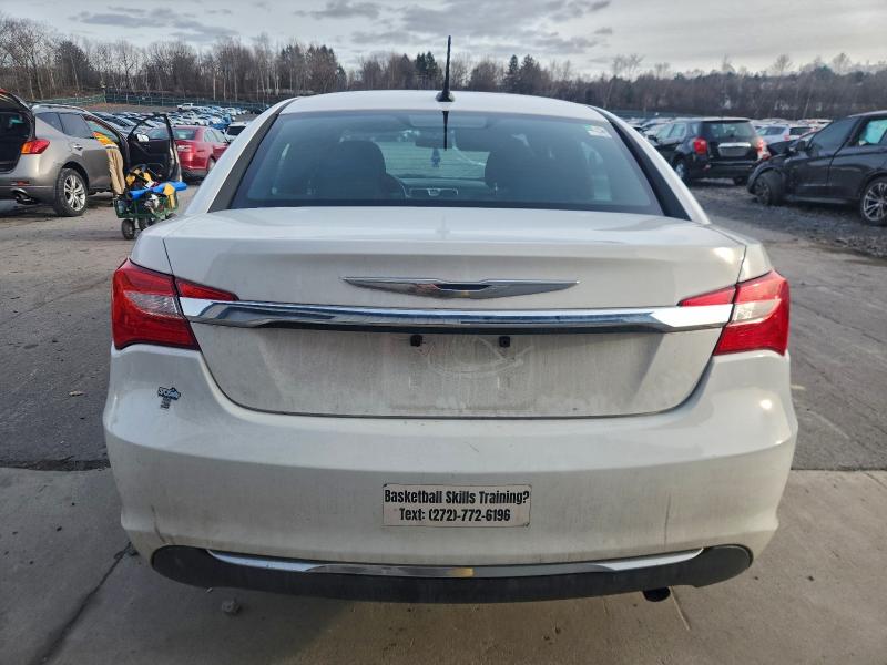 Photo 6 from auction – 2014 CHRYSLER 200 LX with VIN 1C3CCBAB4EN231269