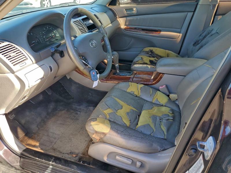 Photo 7 from auction – 2002 TOYOTA CAMRY with VIN JTDBF30K720044946