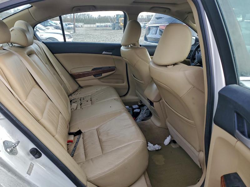Photo 10 from auction – 2011 HONDA ACCORD with VIN 1HGCP3F87BA011552