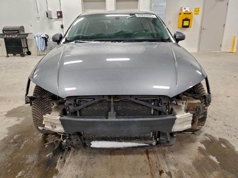 Photo 5 from auction – 2018 AUDI A3 PREMIUM with VIN WAUAUGFF1J1069205