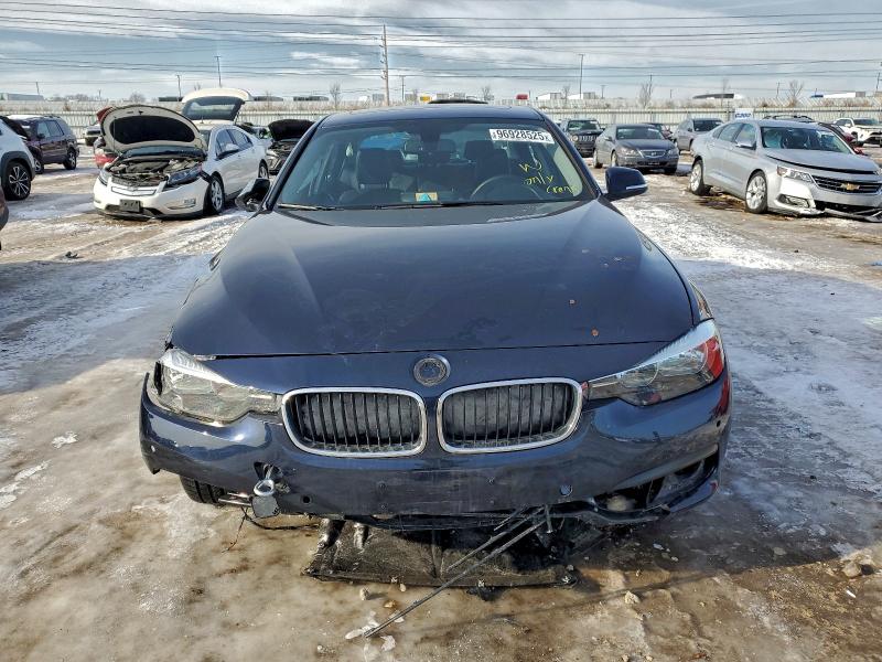 Photo 5 from auction – 2017 BMW 320 XI with VIN WBA8A3C37HK692729