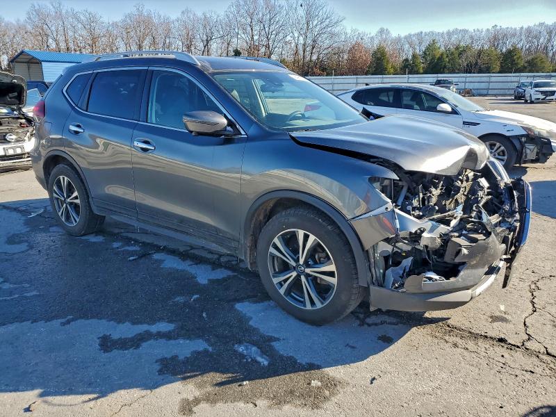 Photo 4 from auction – 2019 NISSAN ROGUE S with VIN 5N1AT2MTXKC737652