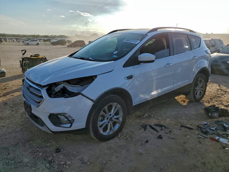 FORD ESCAPE SE 2017 with VIN 1FMCU0G98HUD93106 - Photo from auction