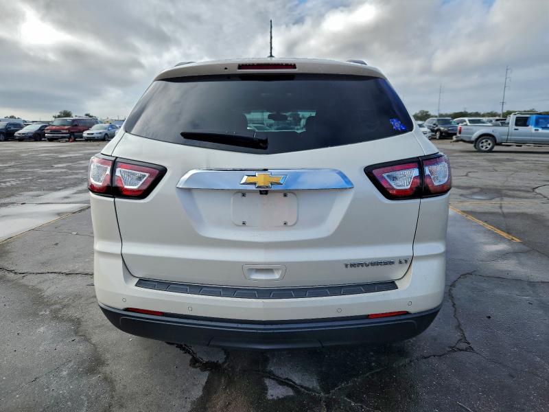 Photo 6 from auction – 2015 CHEVROLET TRAVERSE L with VIN 1GNKRHKD5FJ153464