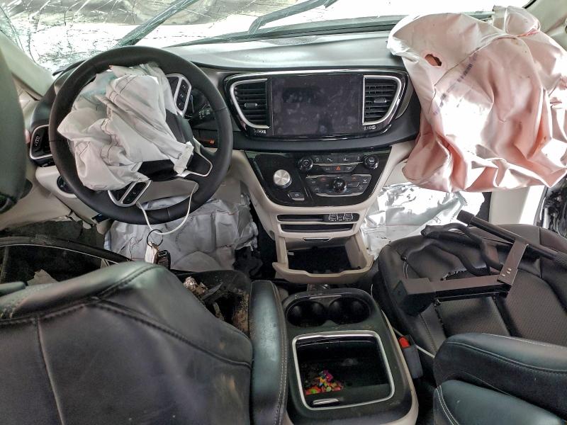 Photo 8 from auction – 2023 CHRYSLER PACIFICA with VIN 2C4RC1BG3PR549299