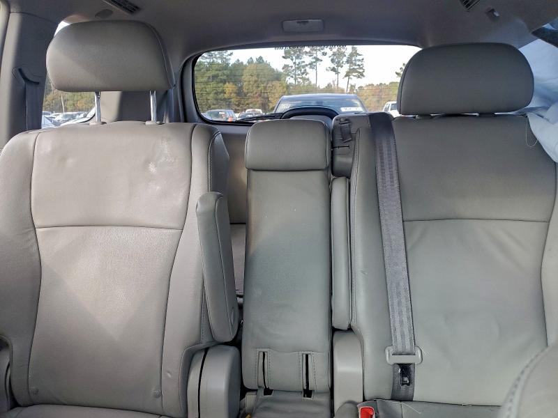 Photo 10 from auction – 2011 TOYOTA HIGHLANDER with VIN 5TDZK3EH2BS026276