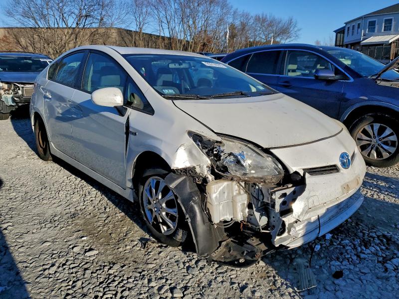 Photo 4 from auction – 2012 TOYOTA PRIUS with VIN JTDKN3DU9C1535156