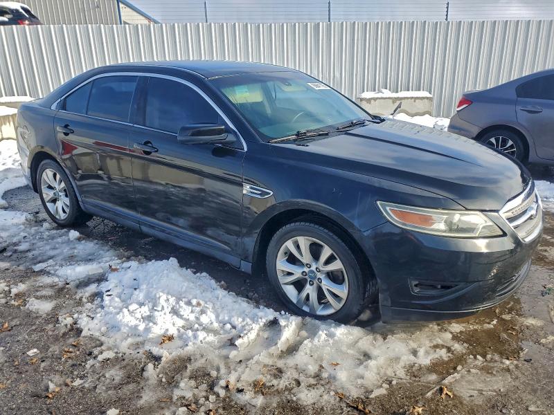 Photo 4 from auction – 2010 FORD TAURUS SEL with VIN 1FAHP2HW8AG135986