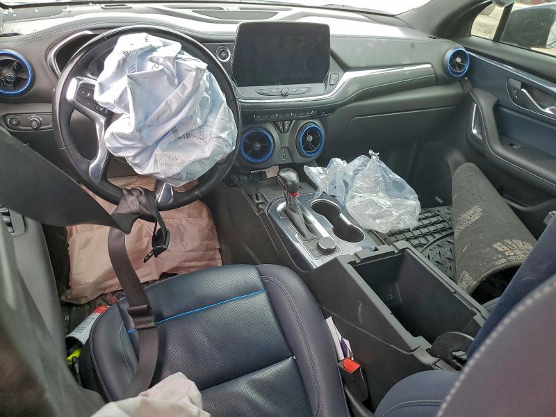 Photo 8 from auction – 2023 CHEVROLET BLAZER with VIN 3GNKBERS5PS226338