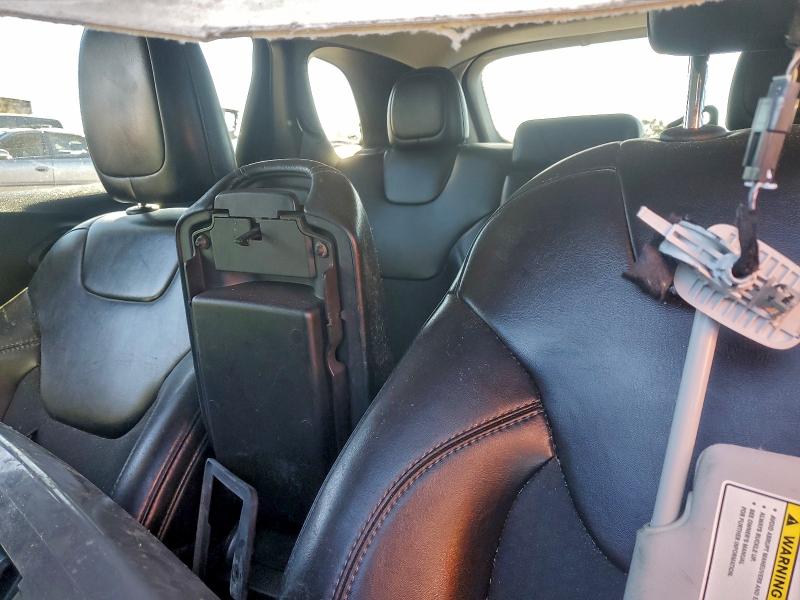 Photo 10 from auction – 2019 JEEP CHEROKEE L with VIN 1C4PJLLB0KD455856
