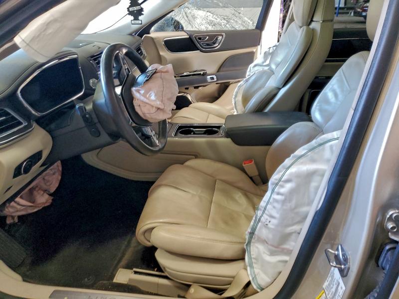 Photo 7 from auction – 2017 LINCOLN CONTINENTA with VIN 1LN6L9NC9H5624415