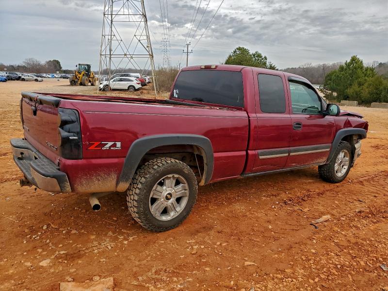 Photo 3 from auction – 2004 CHEVROLET SILVERADO with VIN 2GCEK19T241342692