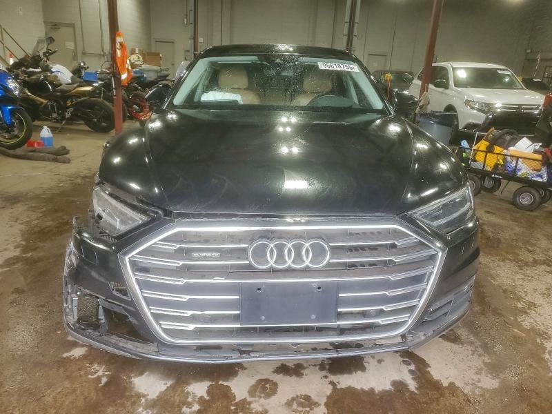 Photo 5 from auction – 2019 AUDI A8 L with VIN WAU8DAF81KN009285