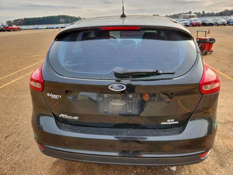 Photo 6 from auction – 2016 FORD FOCUS SE with VIN 1FADP3K20GL360588