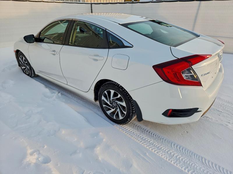Photo 2 from auction – 2017 HONDA CIVIC EX with VIN 2HGFC2F83HH030337