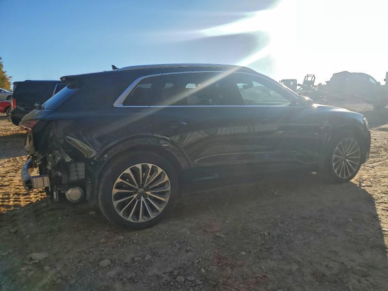 Photo 3 from auction – 2019 AUDI E-TRON PRE with VIN WA1VAAGE3KB021632