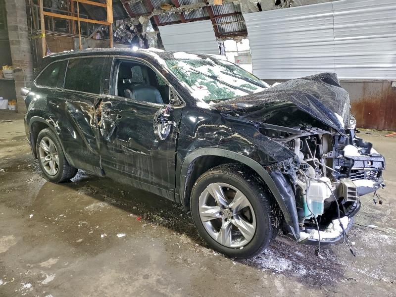 Photo 4 from auction – 2016 TOYOTA HIGHLANDER with VIN 5TDDKRFH0GS242937