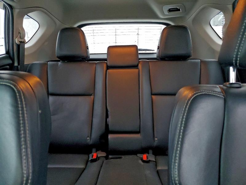 Photo 10 from auction – 2017 TOYOTA RAV4 LIMIT with VIN 2T3DFREV1HW692186