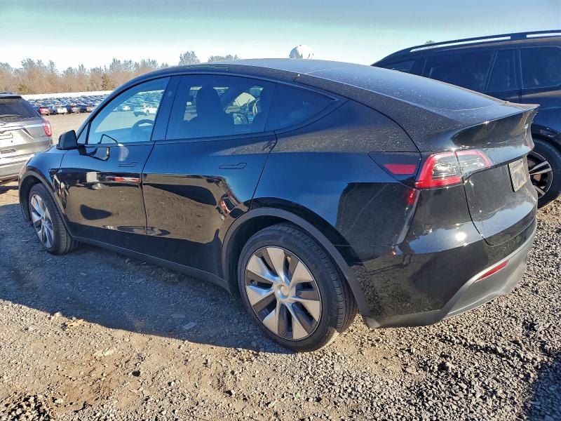 Zdjęcie 2 z aukcji – 2023 TESLA MODEL Y z VIN 7SAYGAEE0PF919598