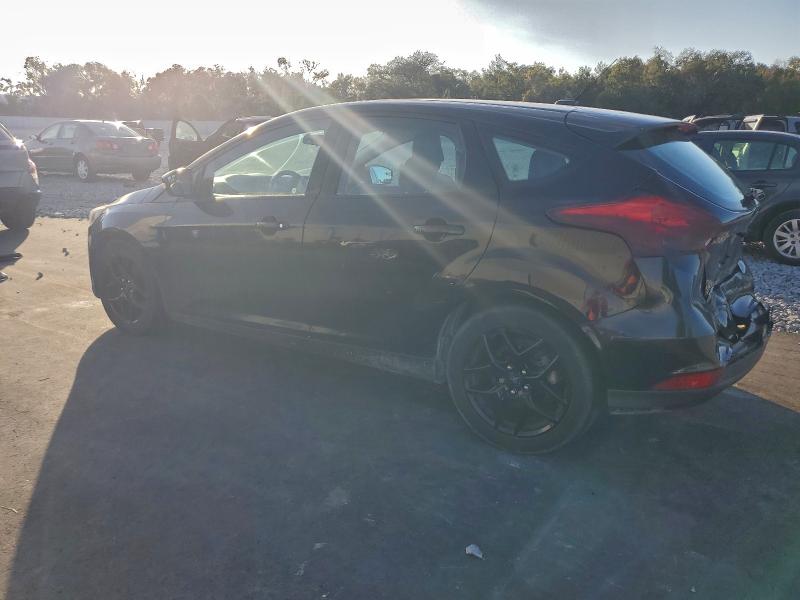 Photo 2 from auction – 2016 FORD FOCUS SE with VIN 1FADP3K28GL402439