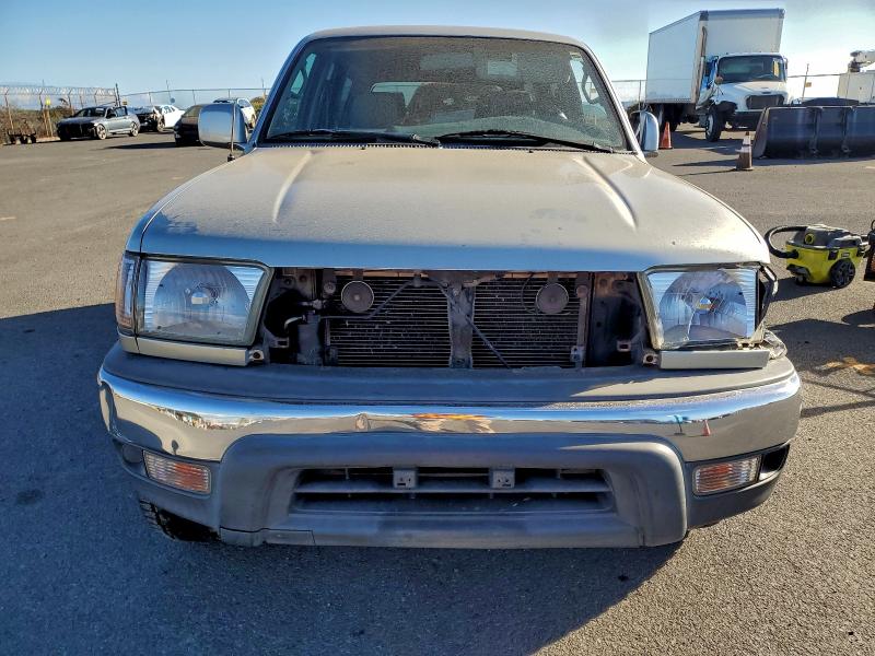 Photo 5 from auction – 1999 TOYOTA 4RUNNER SR with VIN JT3GN86R7X0124253