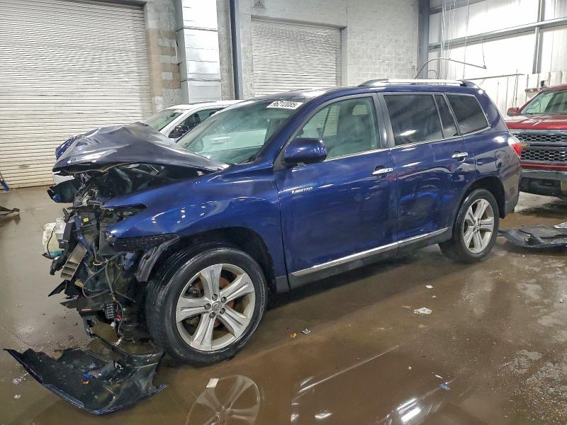 TOYOTA HIGHLANDER 2013 with VIN 5TDDK3EH0DS207857 - Photo from auction