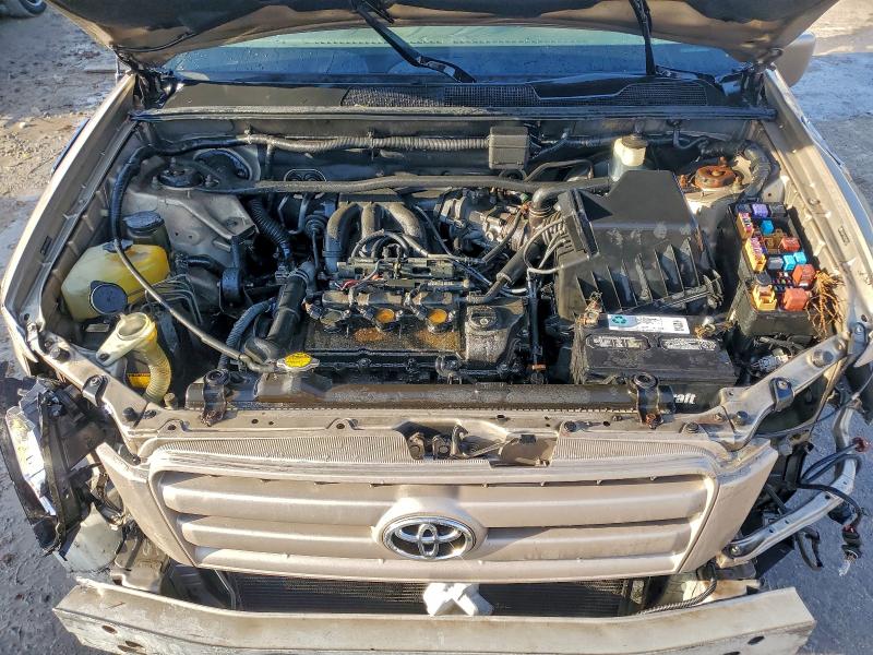 Photo 12 from auction – 2006 TOYOTA HIGHLANDER with VIN JTEDP21A660098570