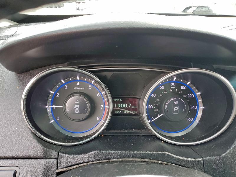 Photo 9 from auction – 2011 HYUNDAI SONATA SE with VIN 5NPEC4AC5BH099742