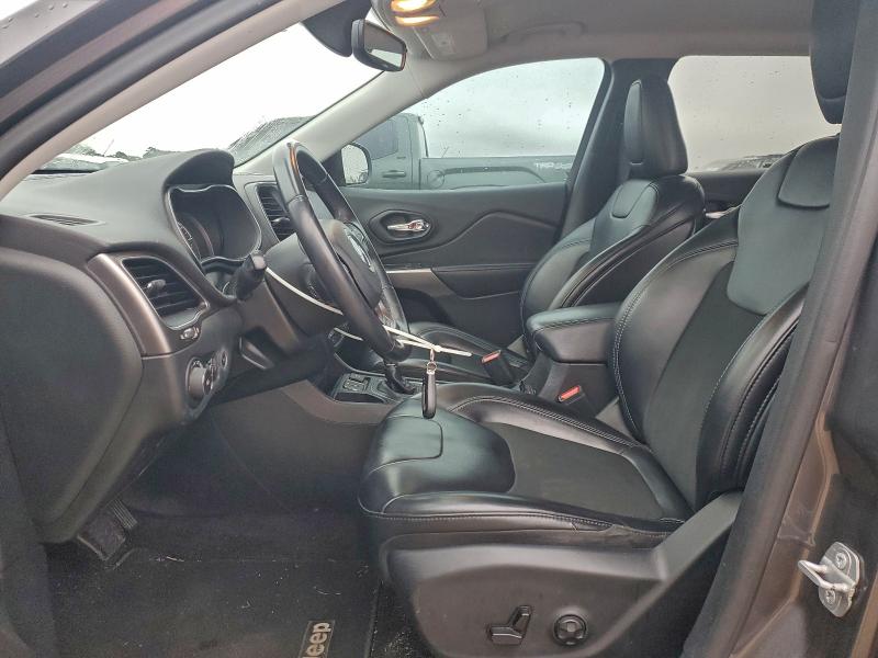 Photo 7 from auction – 2019 JEEP CHEROKEE L with VIN 1C4PJLLB7KD172046