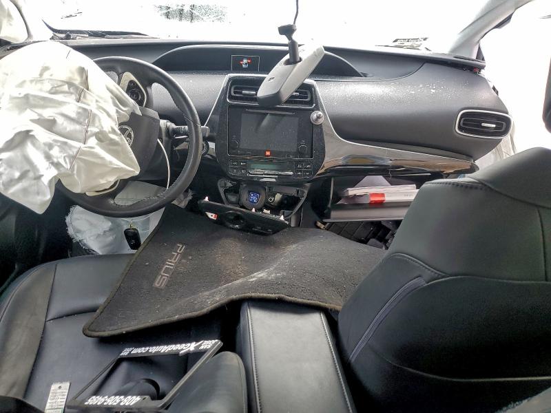 Photo 8 from auction – 2016 TOYOTA PRIUS with VIN JTDKARFU3G3009952