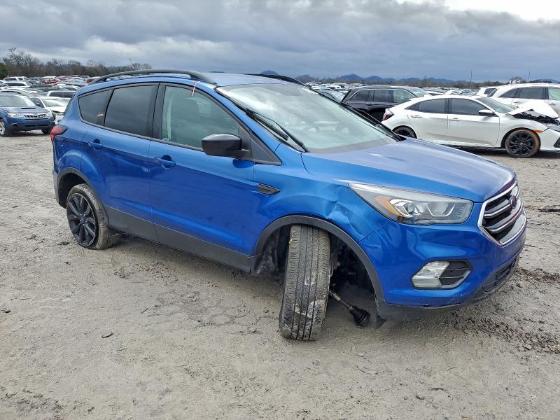 Photo 4 from auction – 2019 FORD ESCAPE SE with VIN 1FMCU9GD3KUB99390