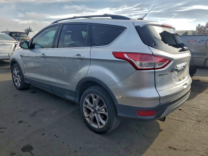 Zdjęcie 2 z aukcji – 2013 FORD ESCAPE SEL z VIN 1FMCU0H95DUC34519