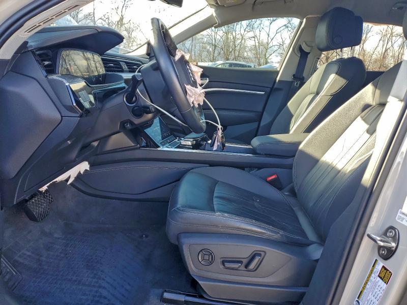 Photo 7 from auction – 2022 AUDI E-TRON SPO with VIN WA11AAGE6NB010188