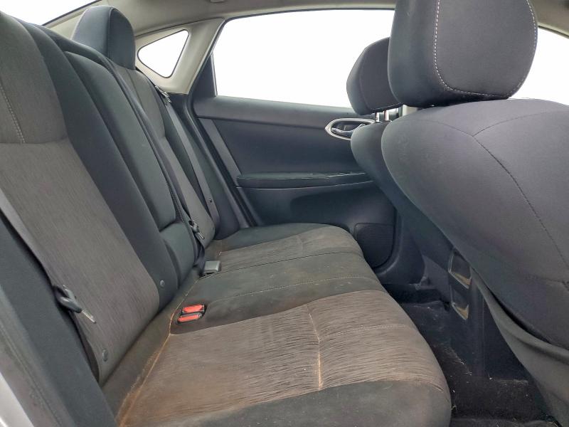 Photo 10 from auction – 2015 NISSAN SENTRA S with VIN 3N1AB7AP9FL668543