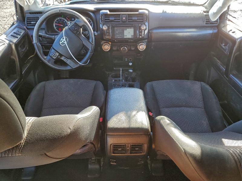 Photo 8 from auction – 2016 TOYOTA 4RUNNER with VIN JTEBU5JR7G5377442