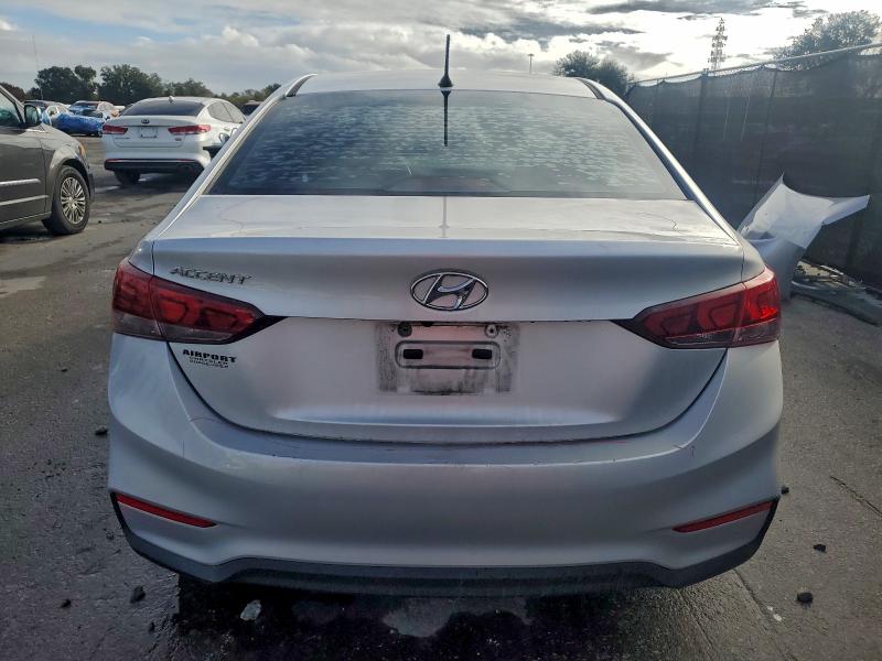 Photo 6 from auction – 2018 HYUNDAI ACCENT SE with VIN 3KPC24A34JE014788