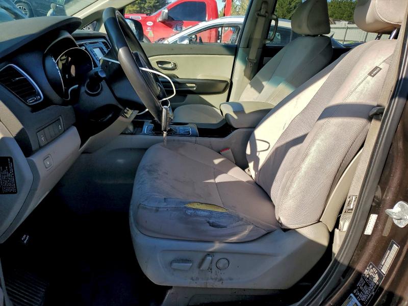 Photo 7 from auction – 2016 KIA SEDONA with VIN KNDMB5C1XG6166160